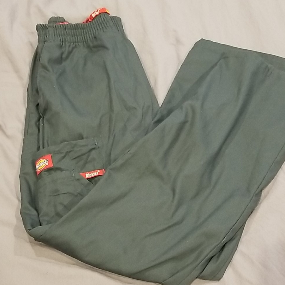 Scrub pants